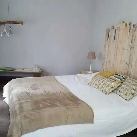 Mas Corbiere Bed and Breakfast Νιμ